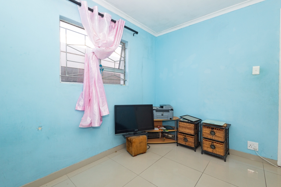 6 Bedroom Property for Sale in Belhar Western Cape